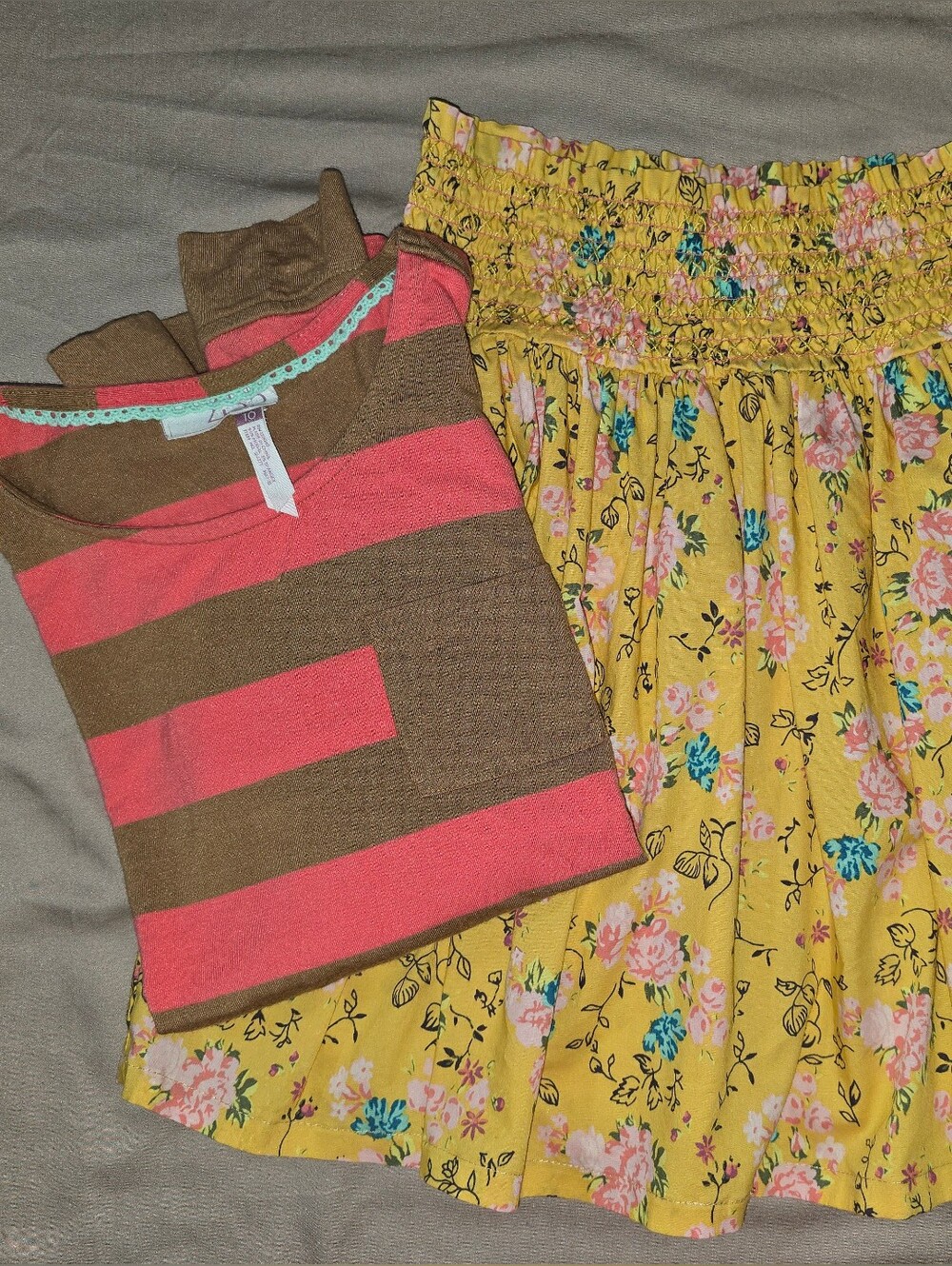 MATILDA JANE 435 Striped Coral & Brown Top with Yellow Floral Skirt SZ 10